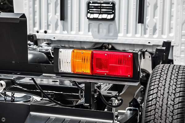 2025 Isuzu D-MAX SX High Ride Rear Wheel Drive thumb-7