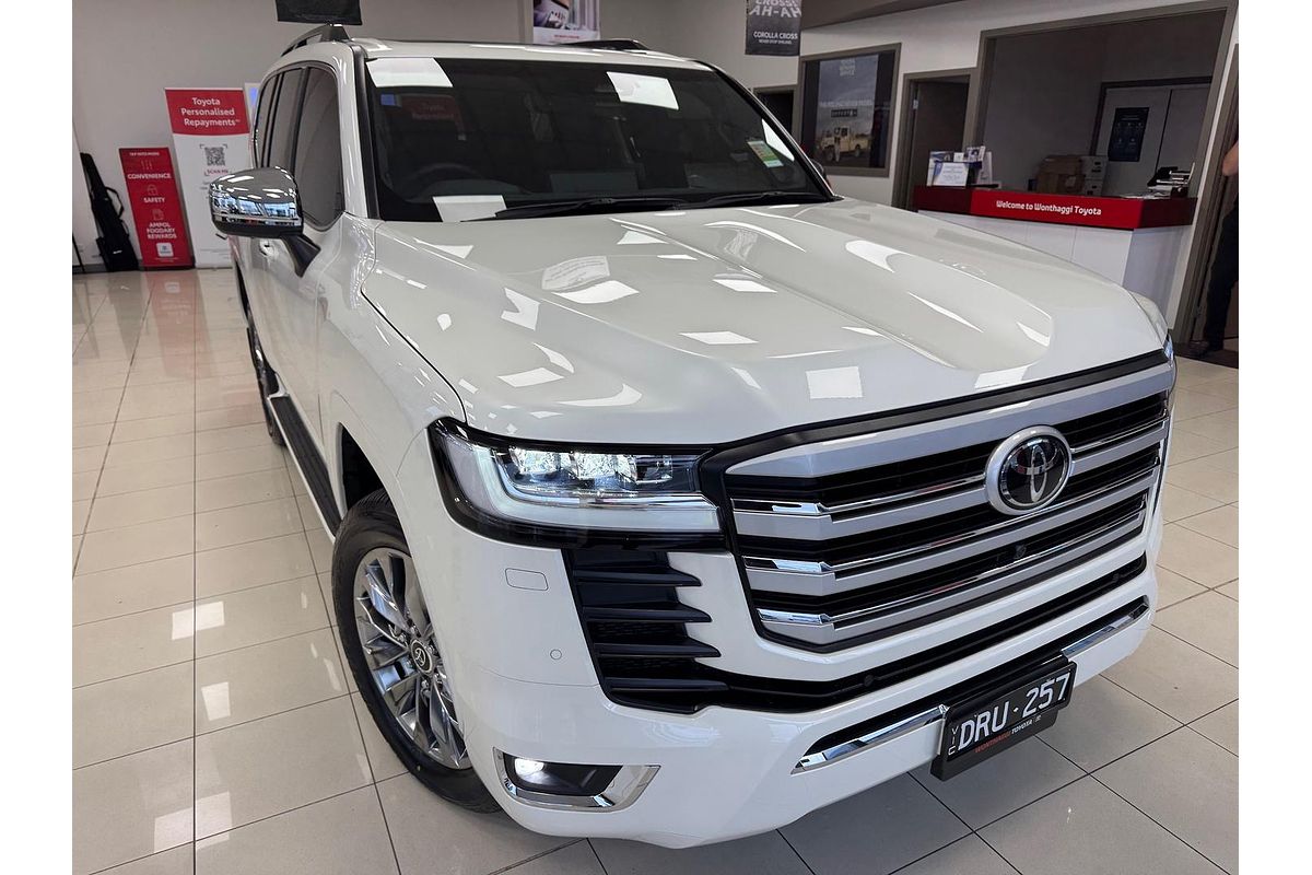2026 Toyota Landcruiser Sahara ZX FJA300R