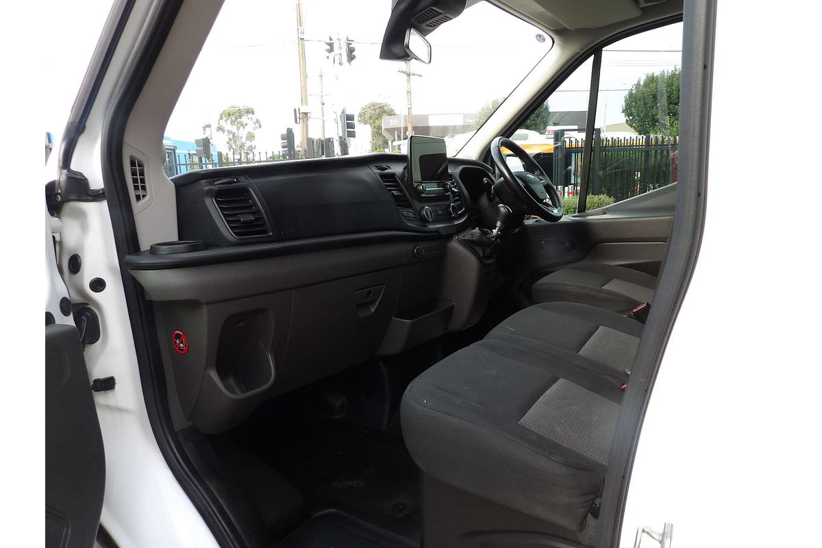 2020 Ford Transit 470E VO Rear Wheel Drive image 12