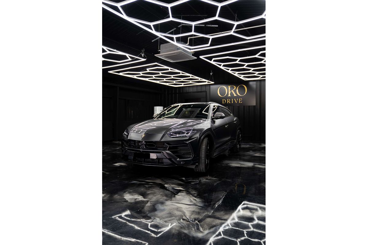2021 Lamborghini Urus 636