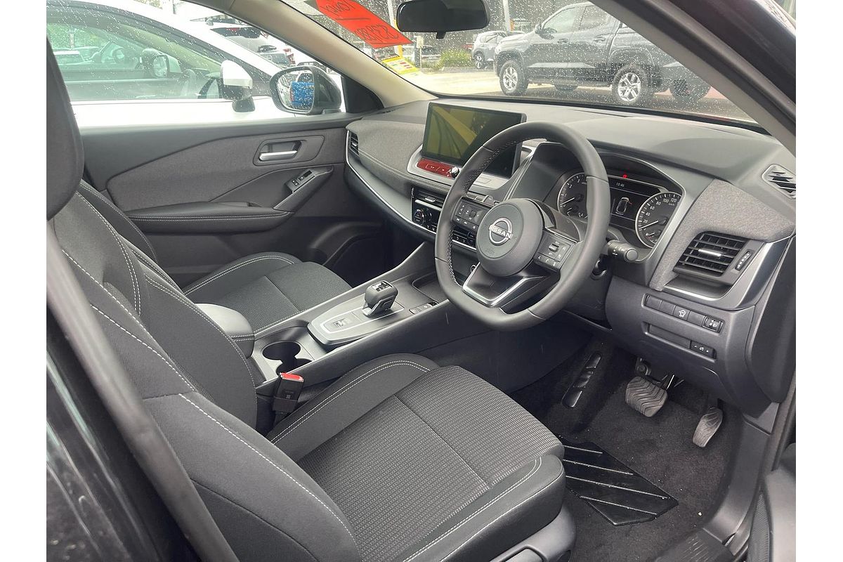 2025 Nissan QASHQAI ST J12