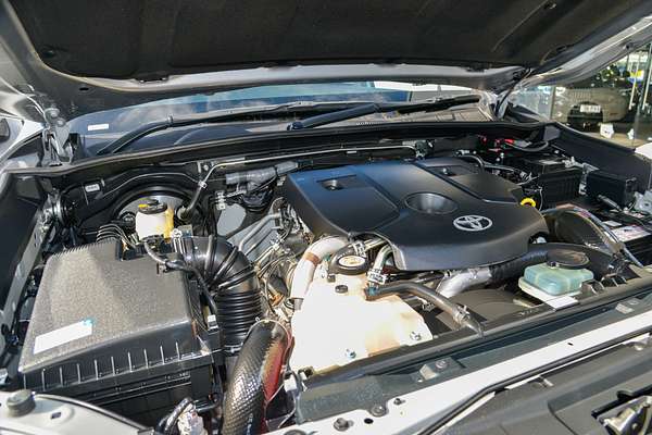 2021 Toyota Hilux SR5 GUN126R 4X4 thumb-7
