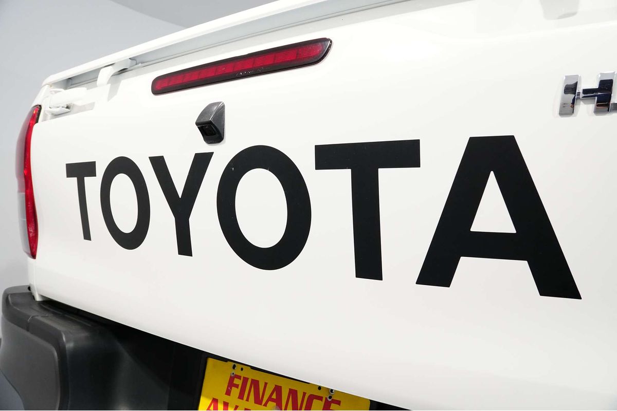 2023 Toyota Hilux SR GUN126R 4X4