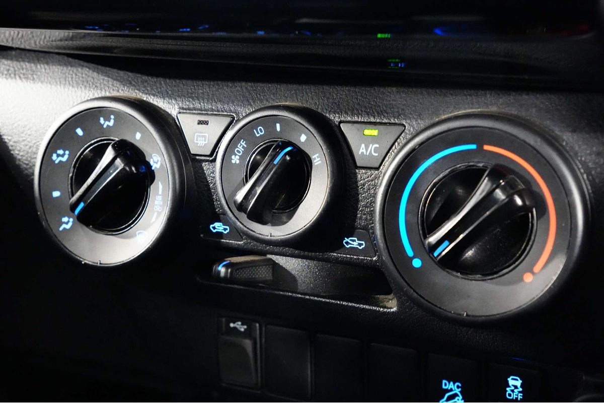2023 Toyota Hilux SR GUN126R 4X4