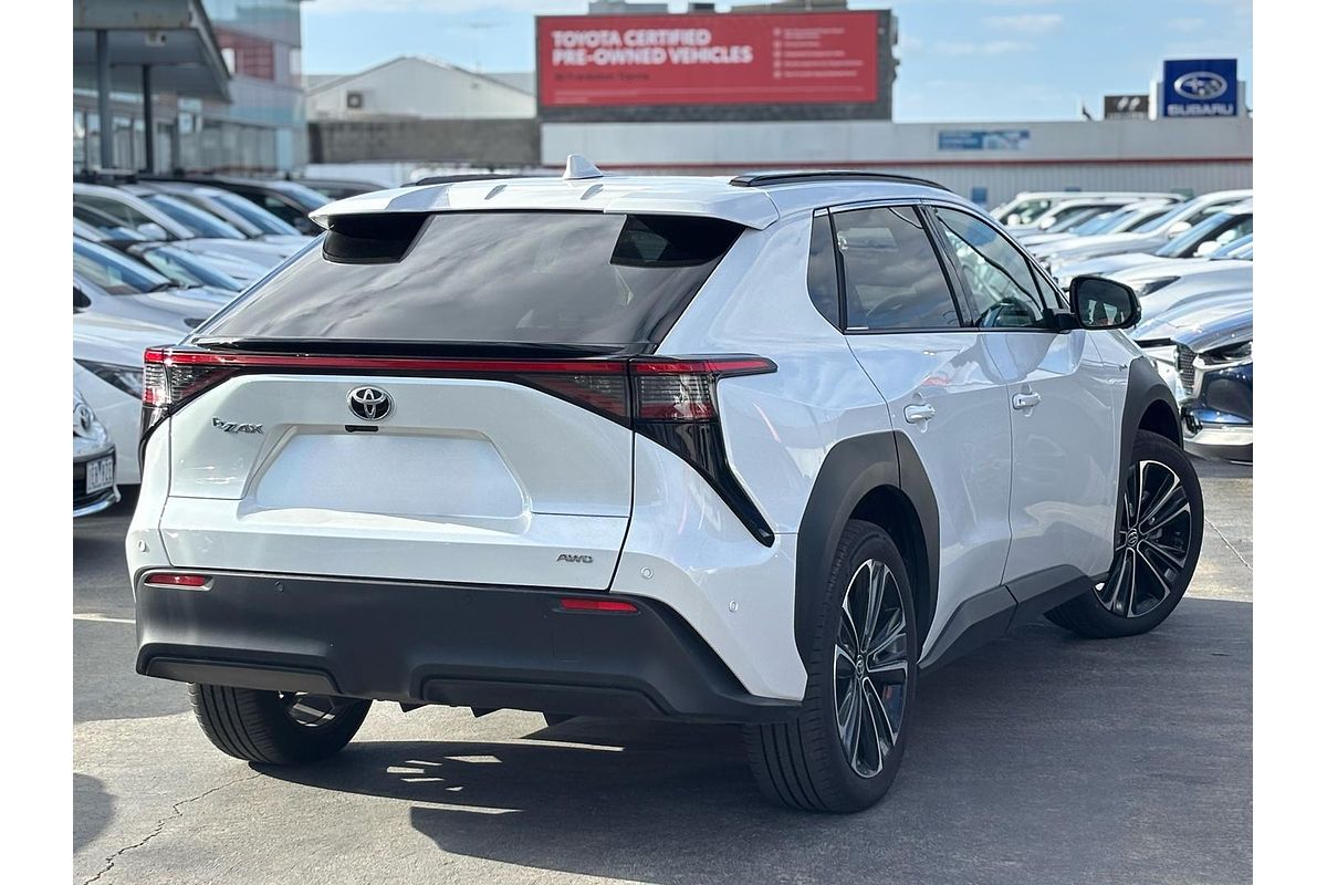 2024 Toyota bZ4X YEAM15R