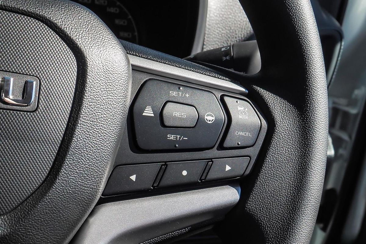 2025 Isuzu D-MAX SX High Ride Rear Wheel Drive image 12