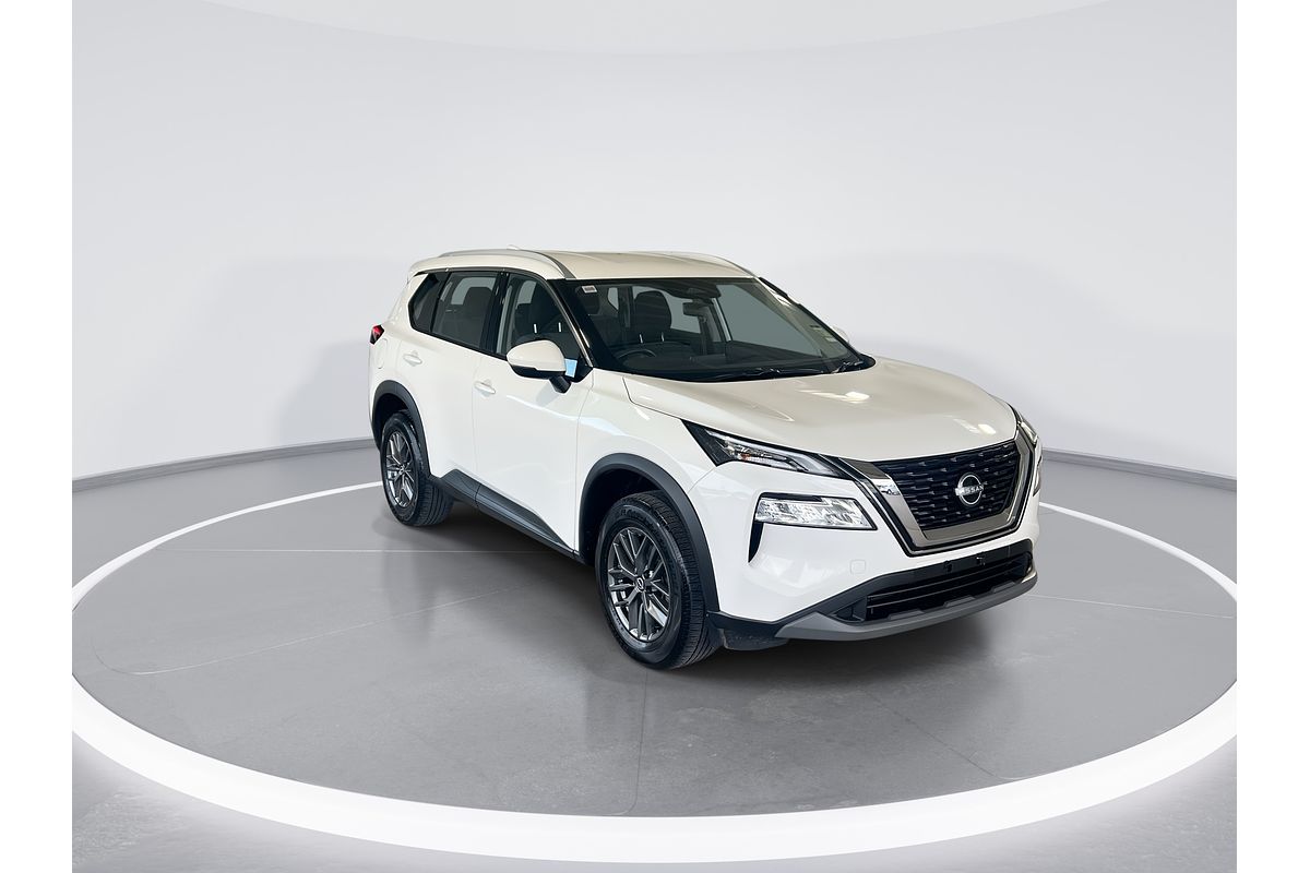 2024 Nissan X-TRAIL ST T33