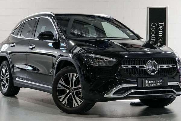 2025 Mercedes-Benz GLA-Class GLA250 e with EQ hybrid technology H247
