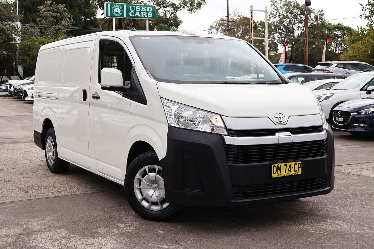 2024 Toyota Hiace GDH300R LWB