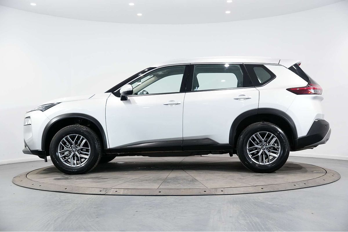 2024 Nissan X-TRAIL ST T33