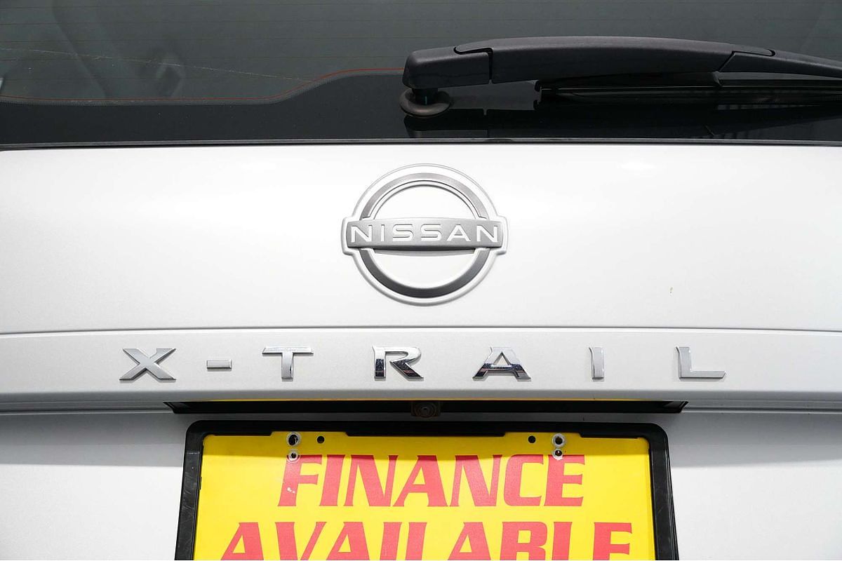 2024 Nissan X-TRAIL ST T33