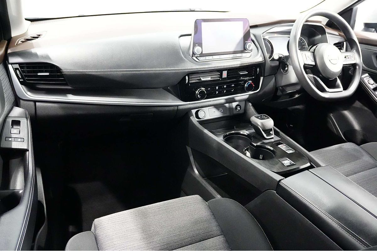 2024 Nissan X-TRAIL ST T33