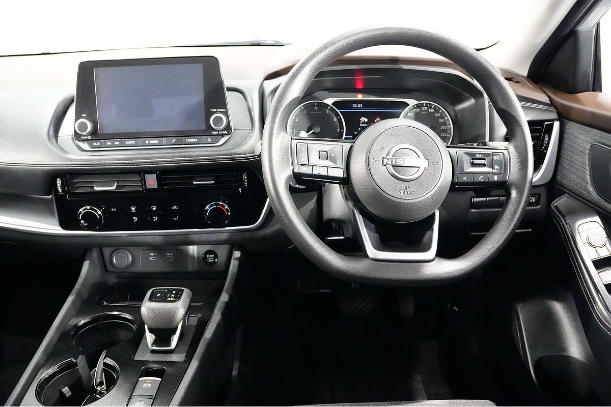 2024 Nissan X-TRAIL ST T33