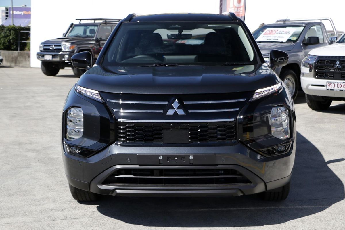 2025 Mitsubishi Outlander LS ZM
