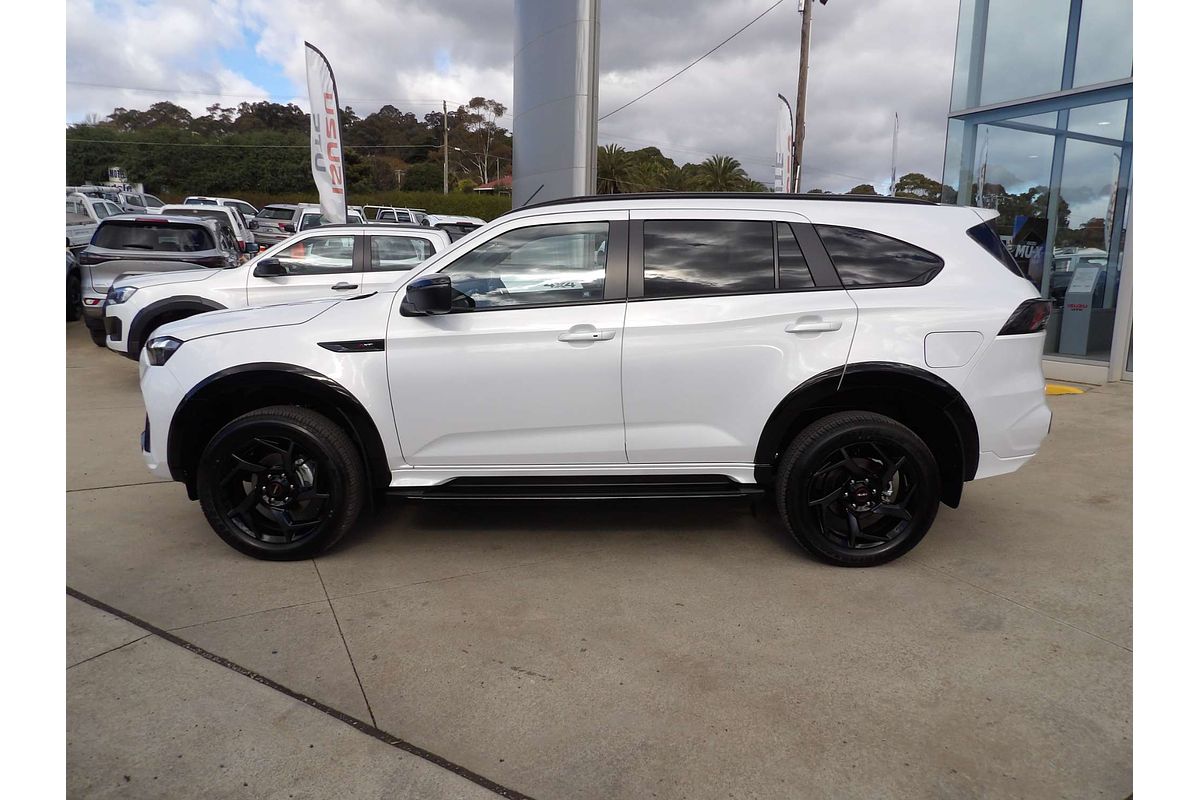 2026 Isuzu MU-X X-TERRAIN