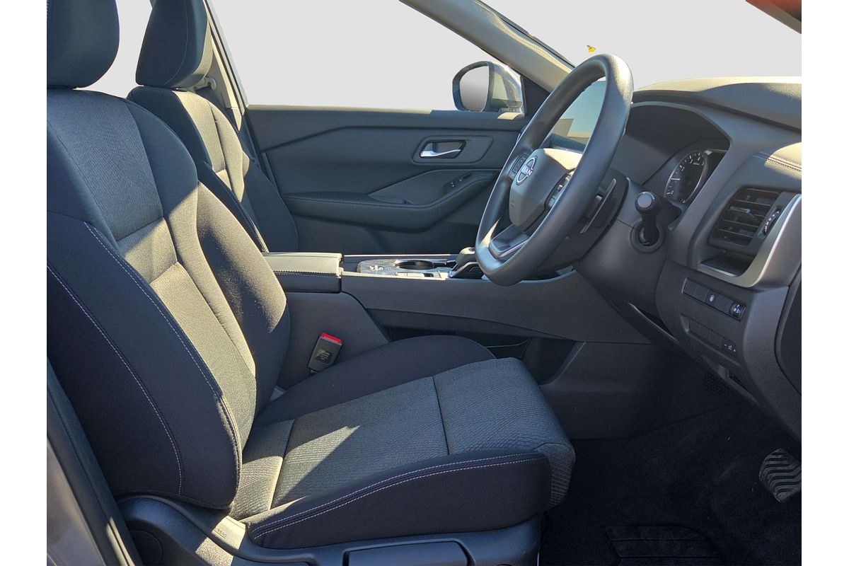2026 Nissan X-TRAIL ST T33 image 10