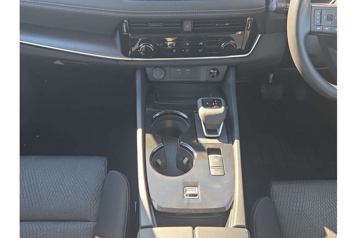 2026 Nissan X-TRAIL ST T33 image 15