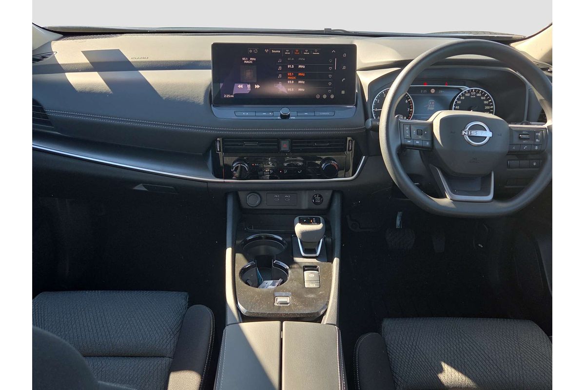 2026 Nissan X-TRAIL ST T33 image 18