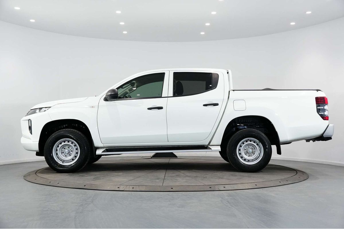 2021 Mitsubishi Triton GLX MR Rear Wheel Drive