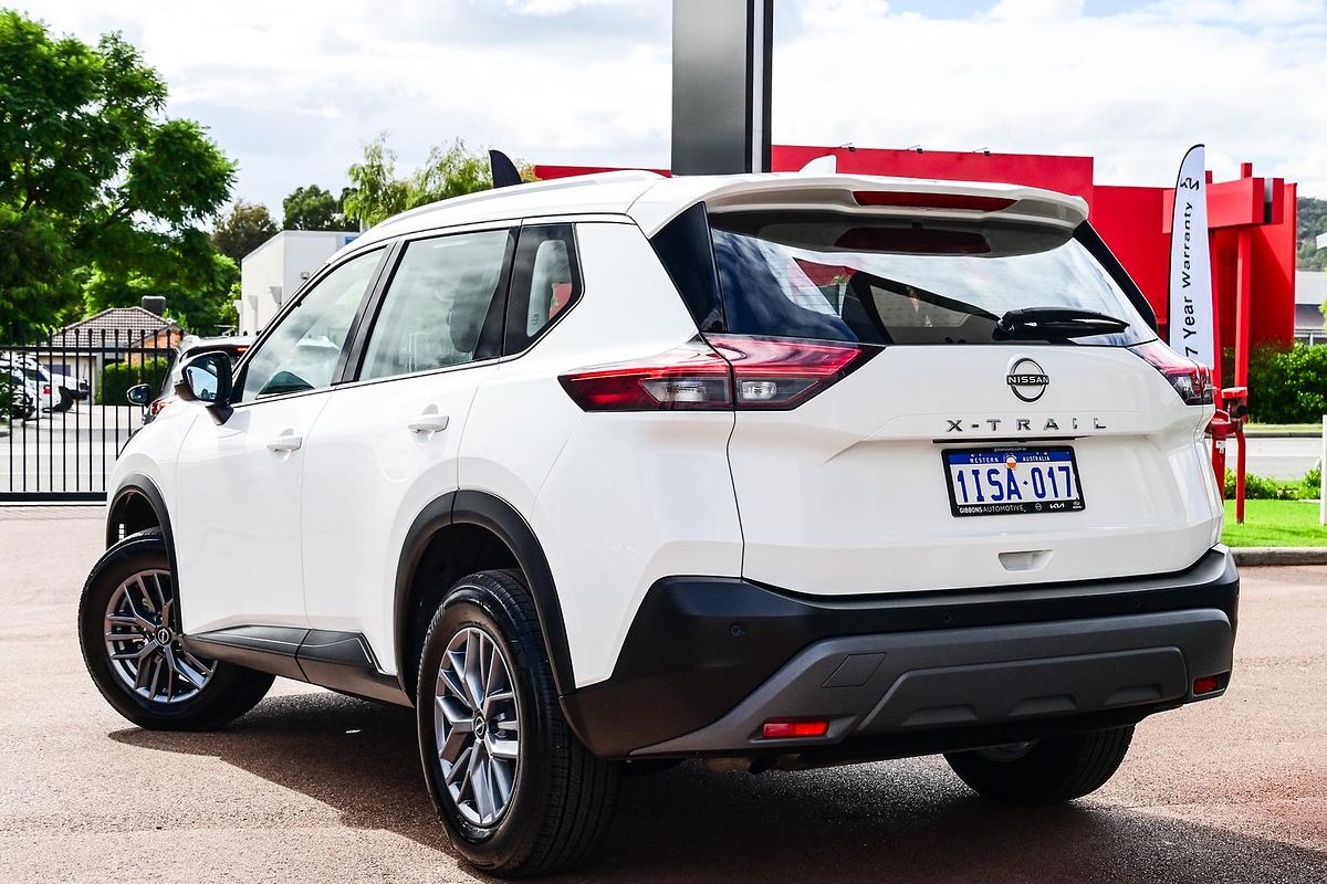 2025 Nissan X-TRAIL ST T33