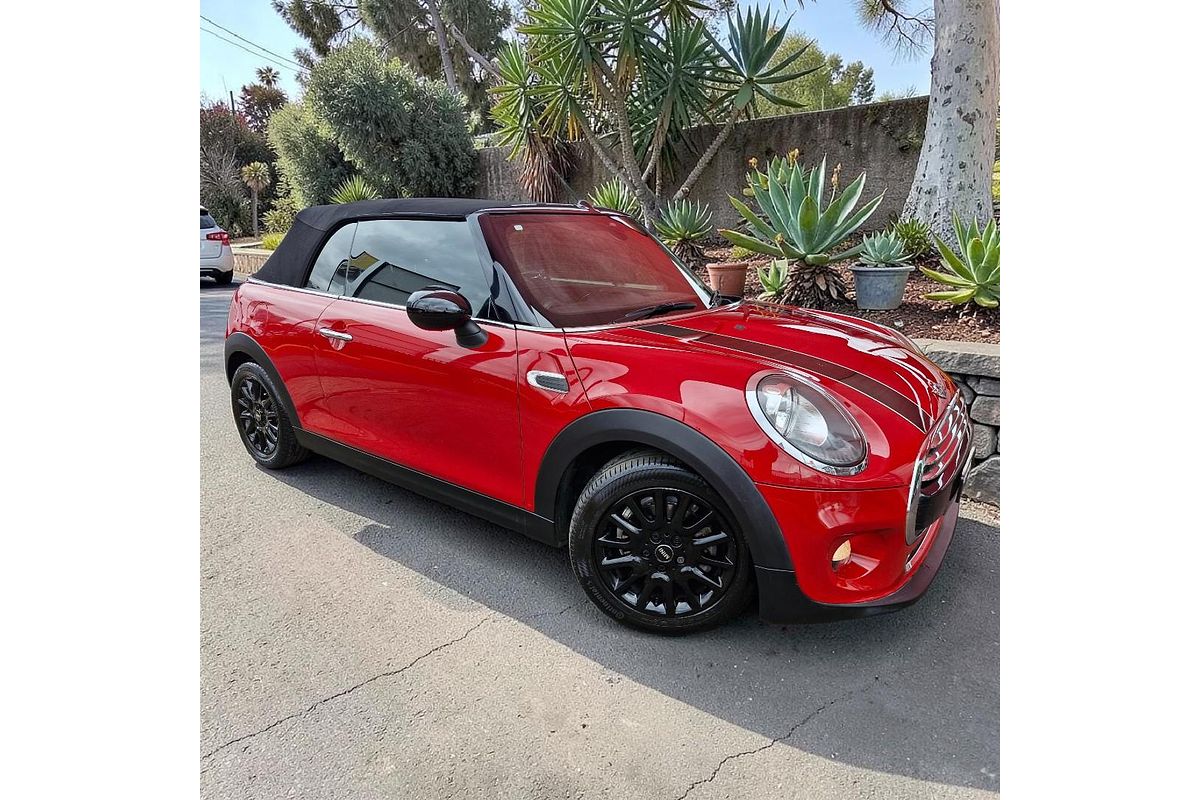 2017 MINI Convertible Cooper F57