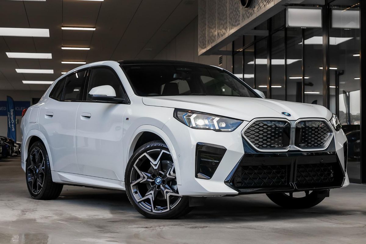 2024 BMW iX2 xDrive30 M Sport U10