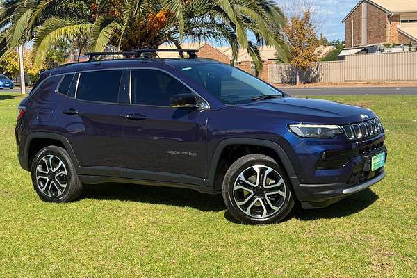 2022 Jeep Compass Limited M6