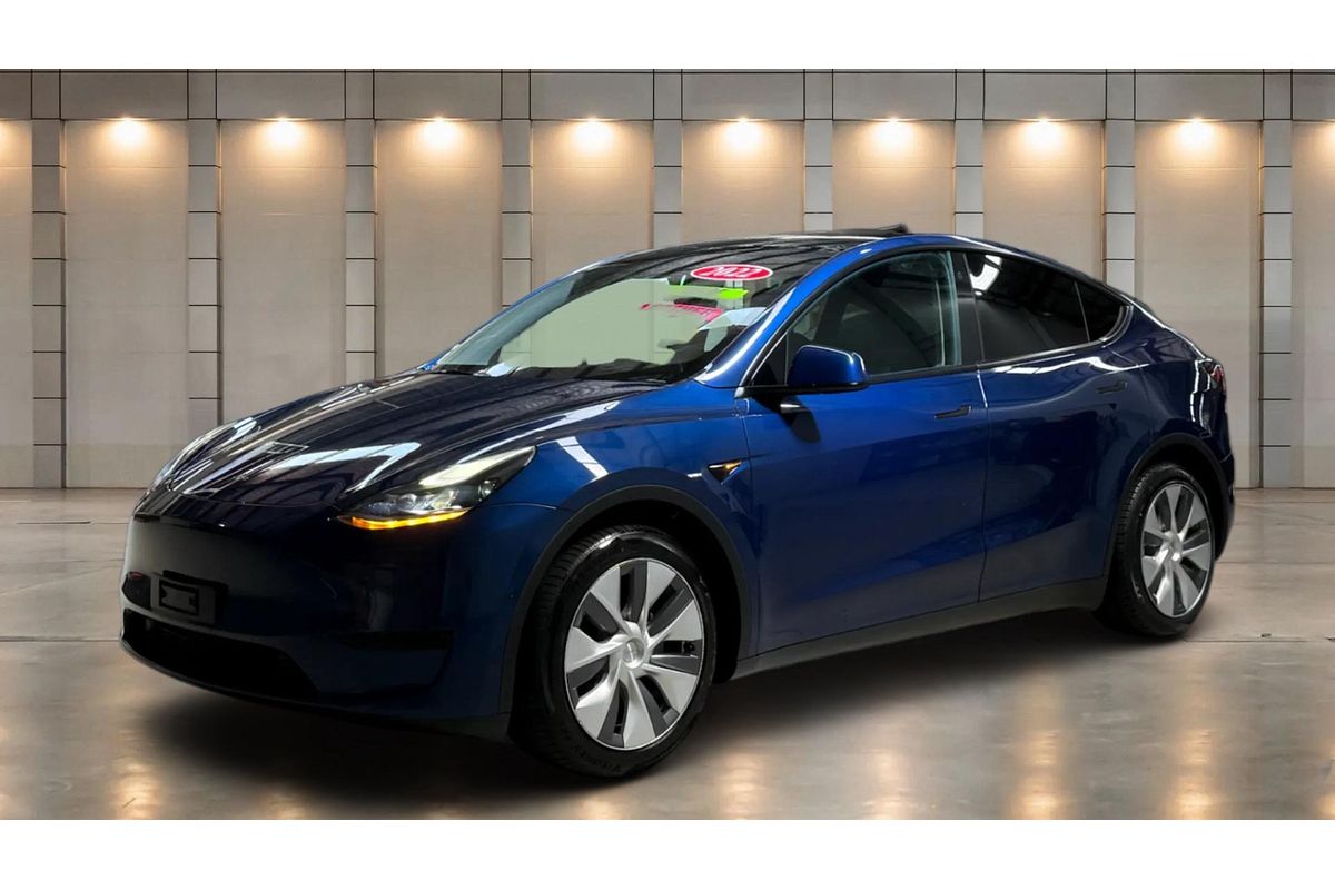 2022 Tesla Model Y Rear-Wheel Drive