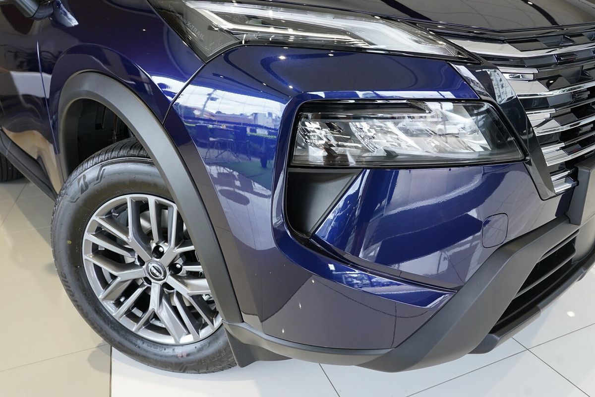 2025 Nissan X-TRAIL ST T33