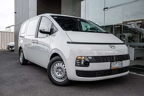2026 Hyundai STARIA LOAD US4.V4