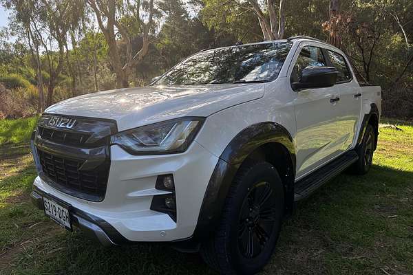 2021 Isuzu D-MAX X-TERRAIN 4X4 thumb-2