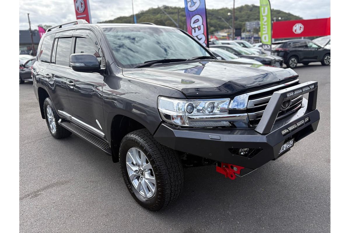 2020 Toyota Landcruiser Sahara VDJ200R