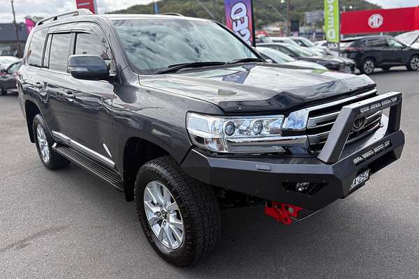 2020 Toyota Landcruiser Sahara VDJ200R