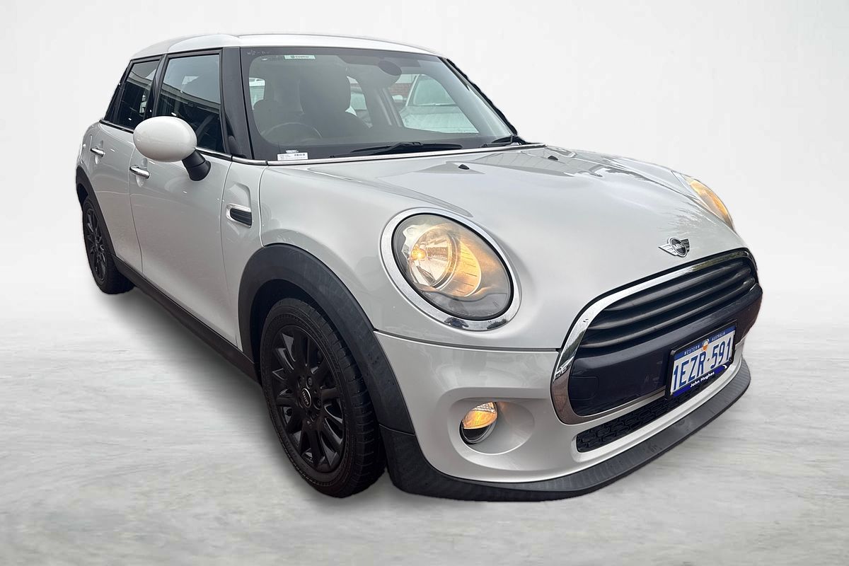 2016 MINI Hatch Cooper F55
