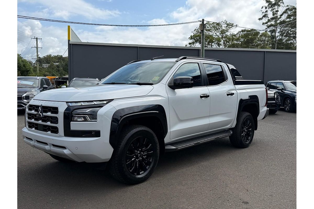 2025 Mitsubishi Triton GSR MV 4X4