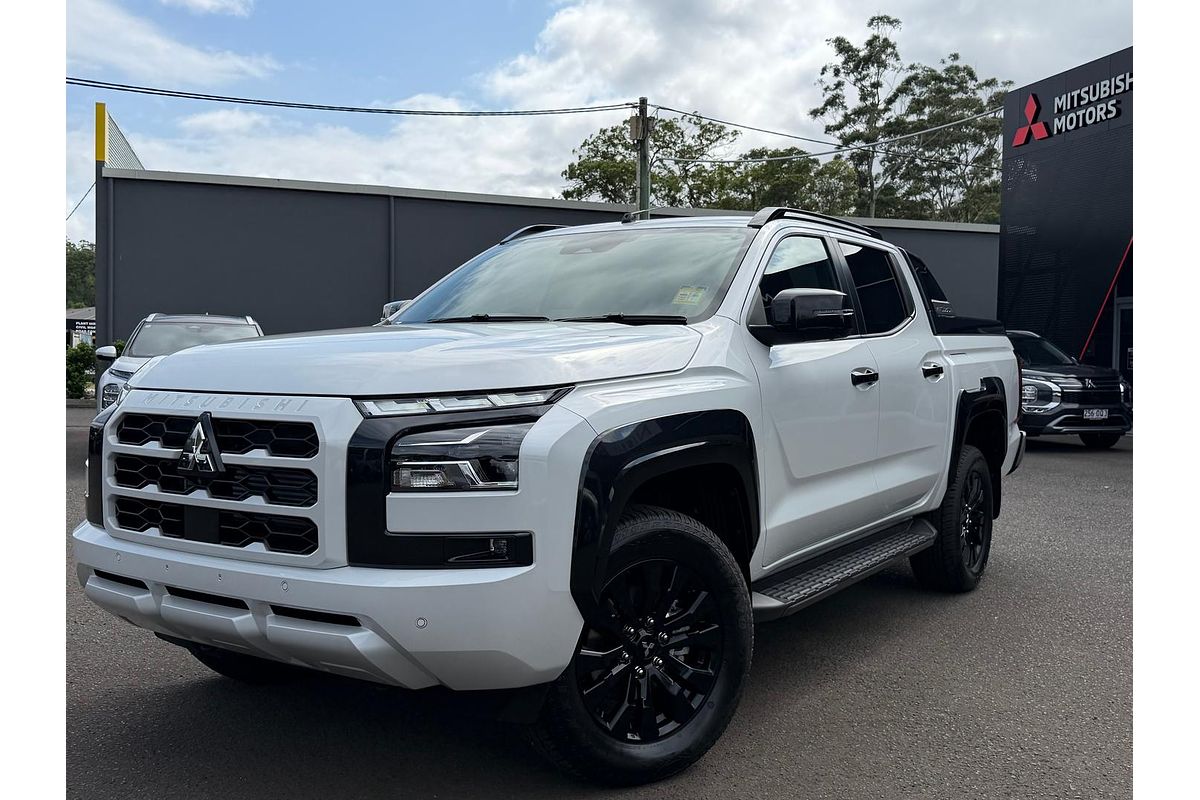 2025 Mitsubishi Triton GSR MV 4X4