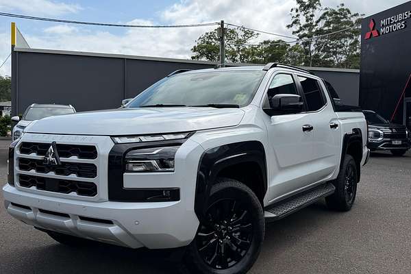 2025 Mitsubishi Triton GSR MV 4X4