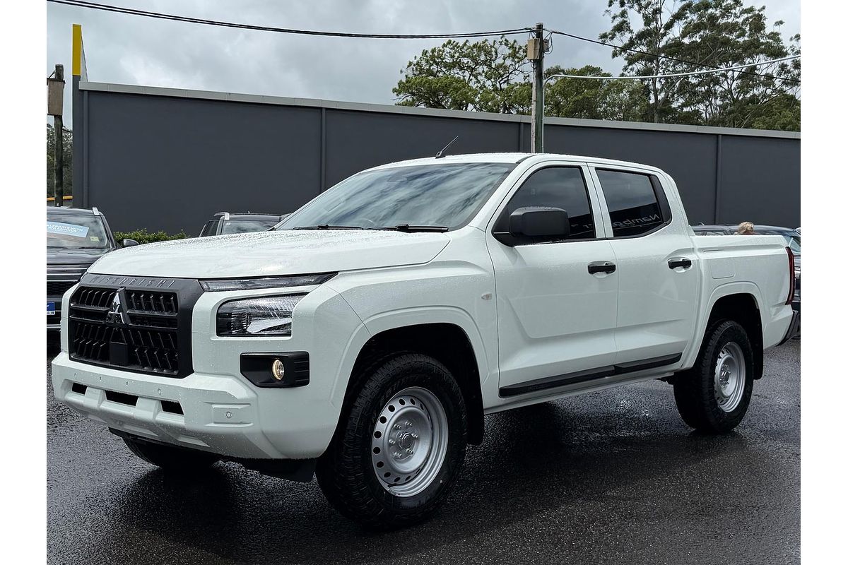 2025 Mitsubishi Triton GLX MV 4X4