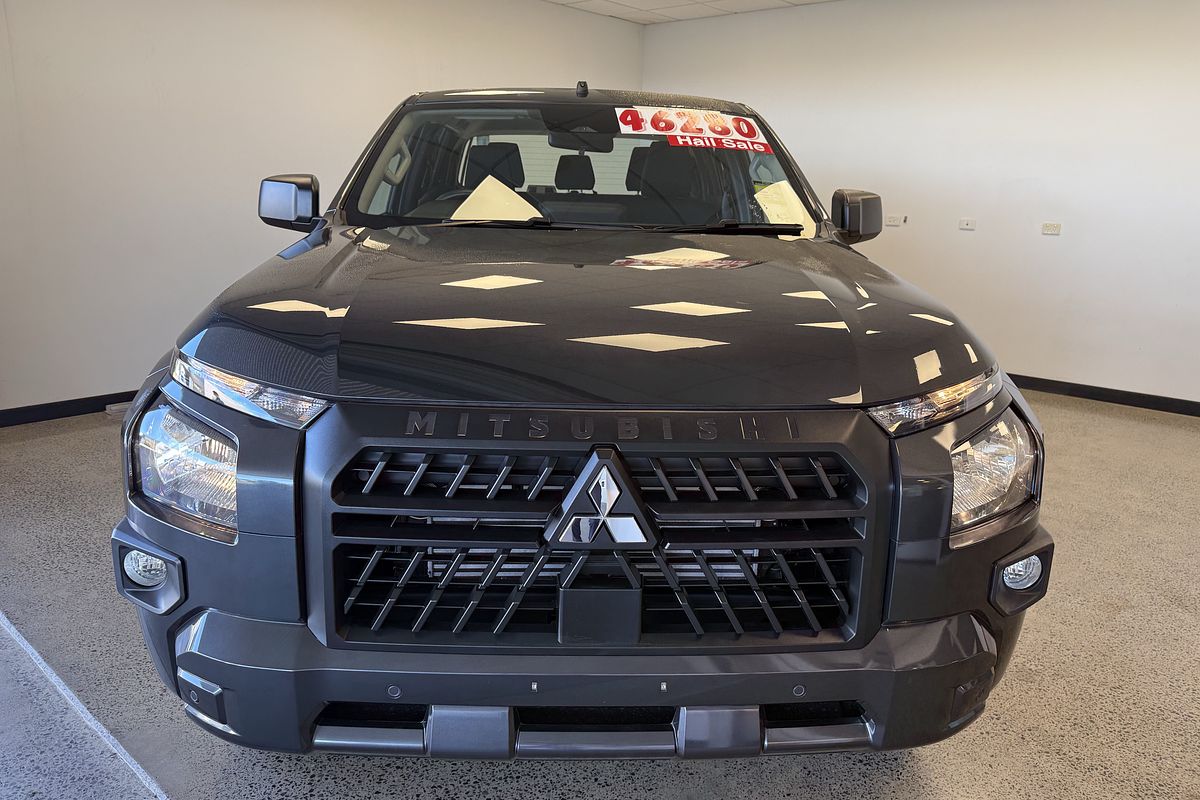 2025 Mitsubishi Triton GLX MV 4X4