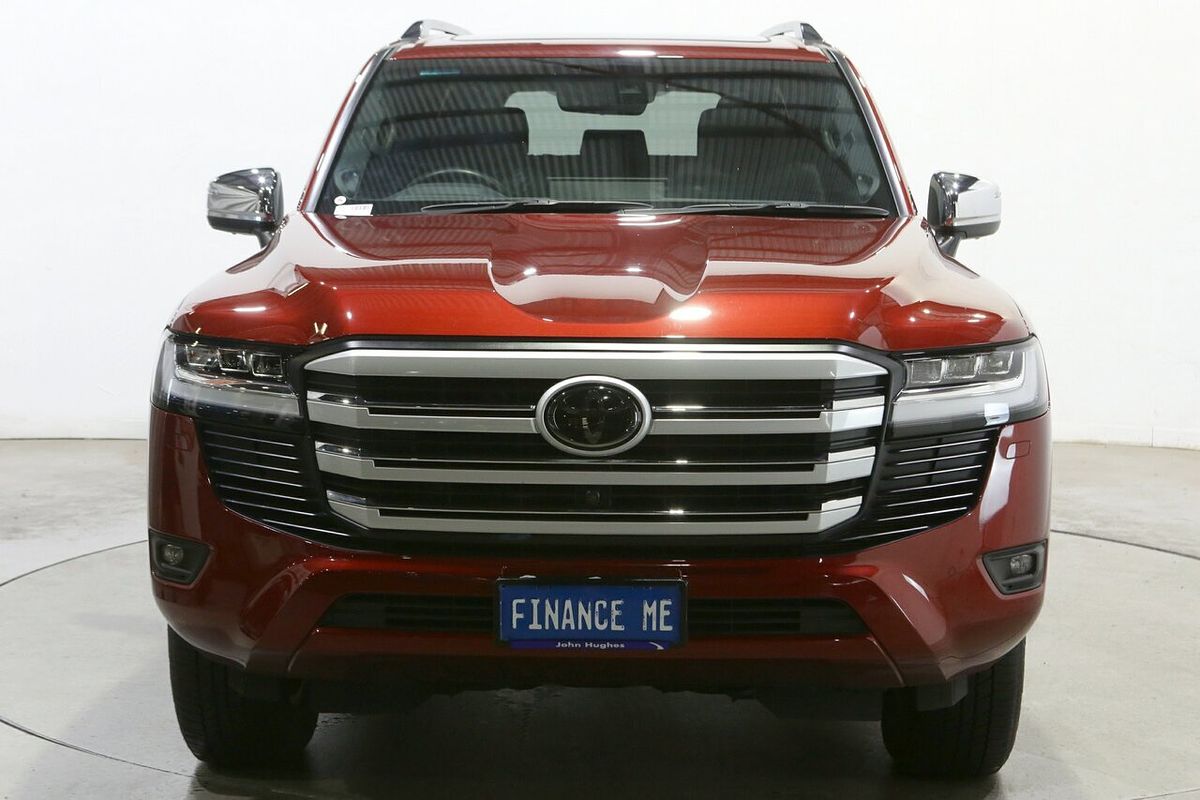 2024 Toyota Landcruiser Sahara FJA300R