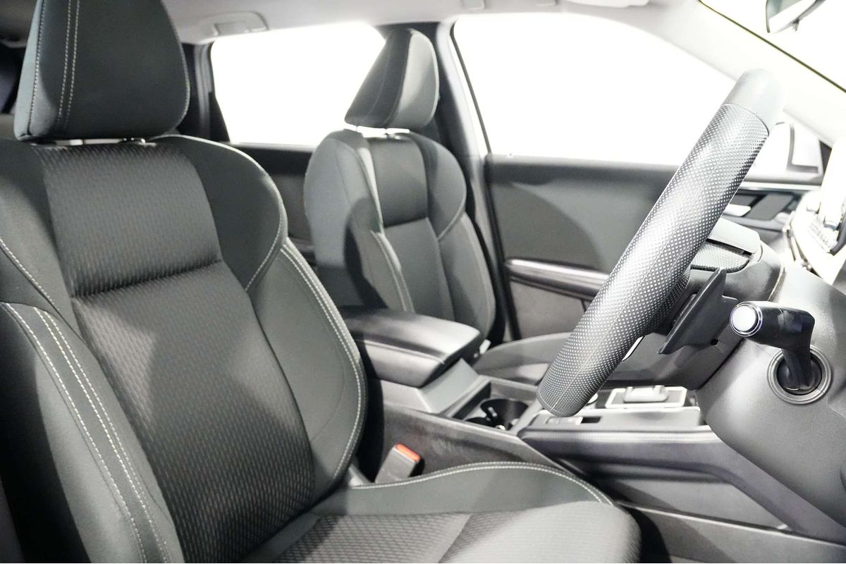 2023 Mitsubishi Outlander ES ZM