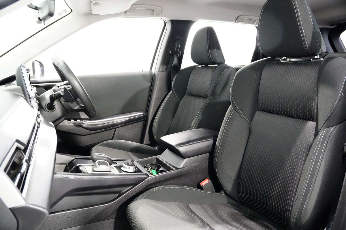 2023 Mitsubishi Outlander ES ZM