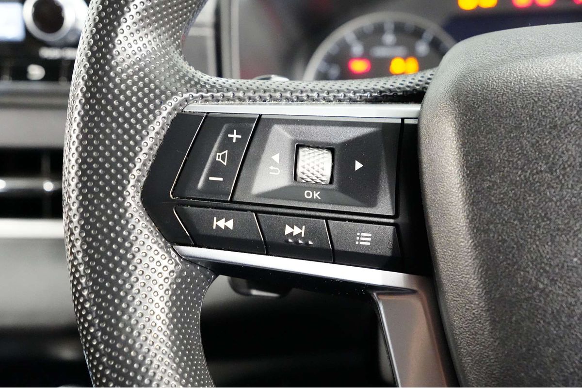 2023 Mitsubishi Outlander ES ZM