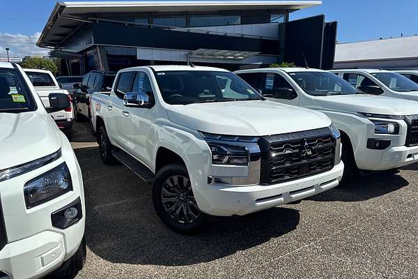 2025 Mitsubishi Triton GLS MV 4X4
