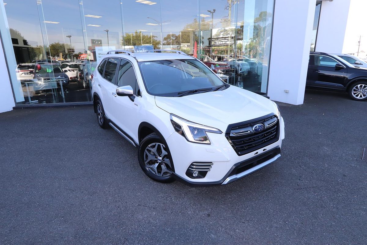 2022 Subaru Forester Hybrid L S5