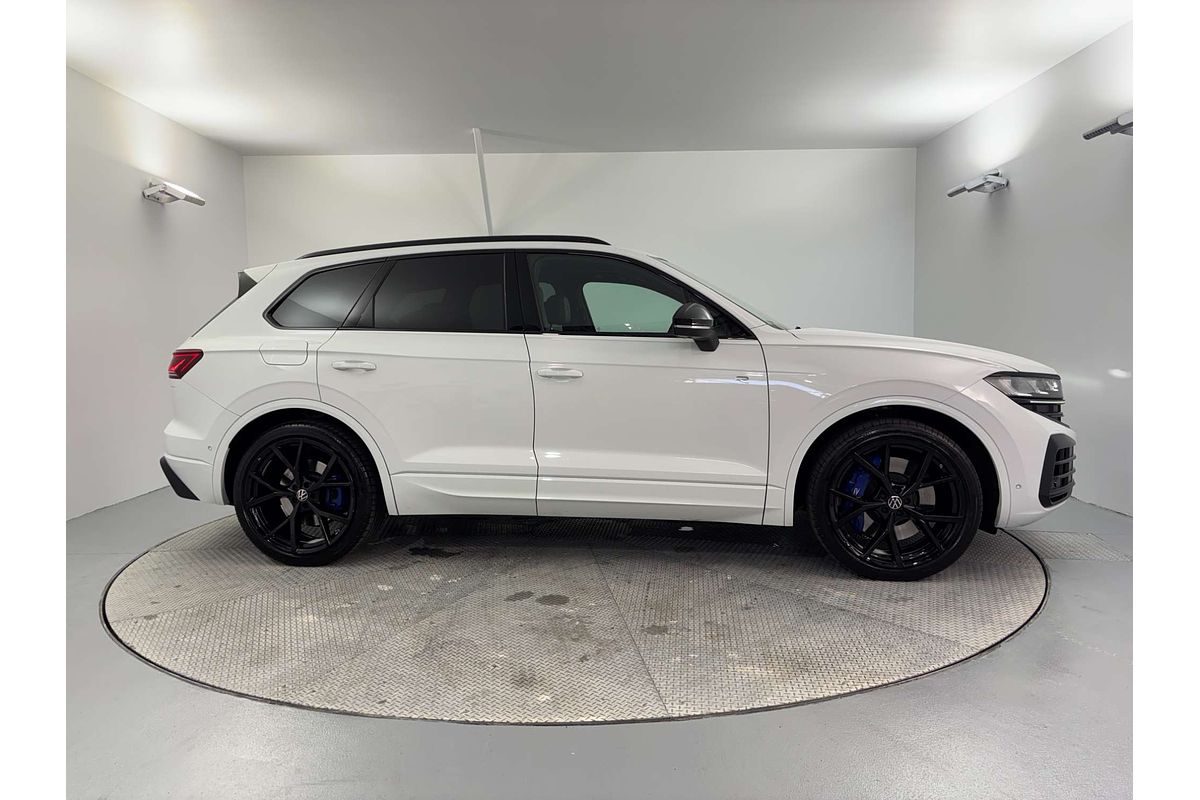 2024 Volkswagen Touareg R RC
