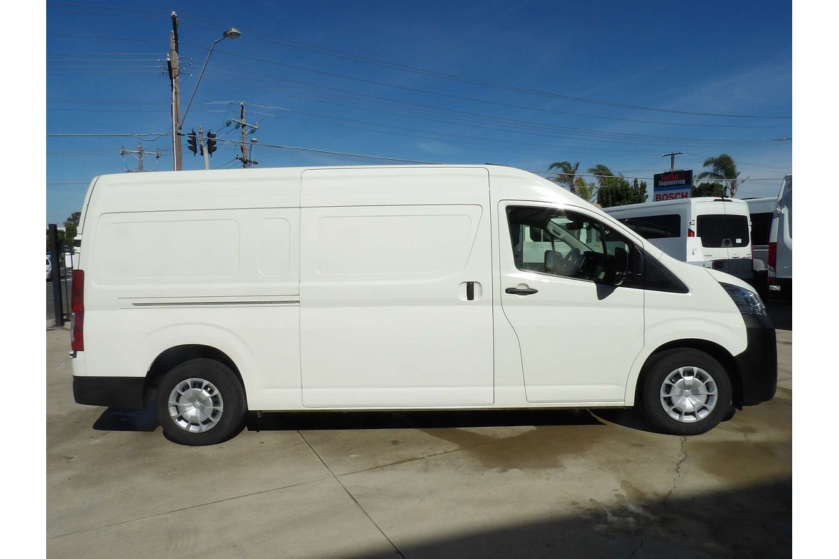 2025 Toyota Hiace GDH320R ELWB High Roof image 22