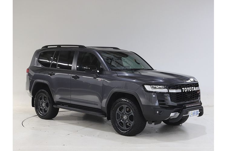 2024 Toyota Landcruiser GR Sport FJA300R