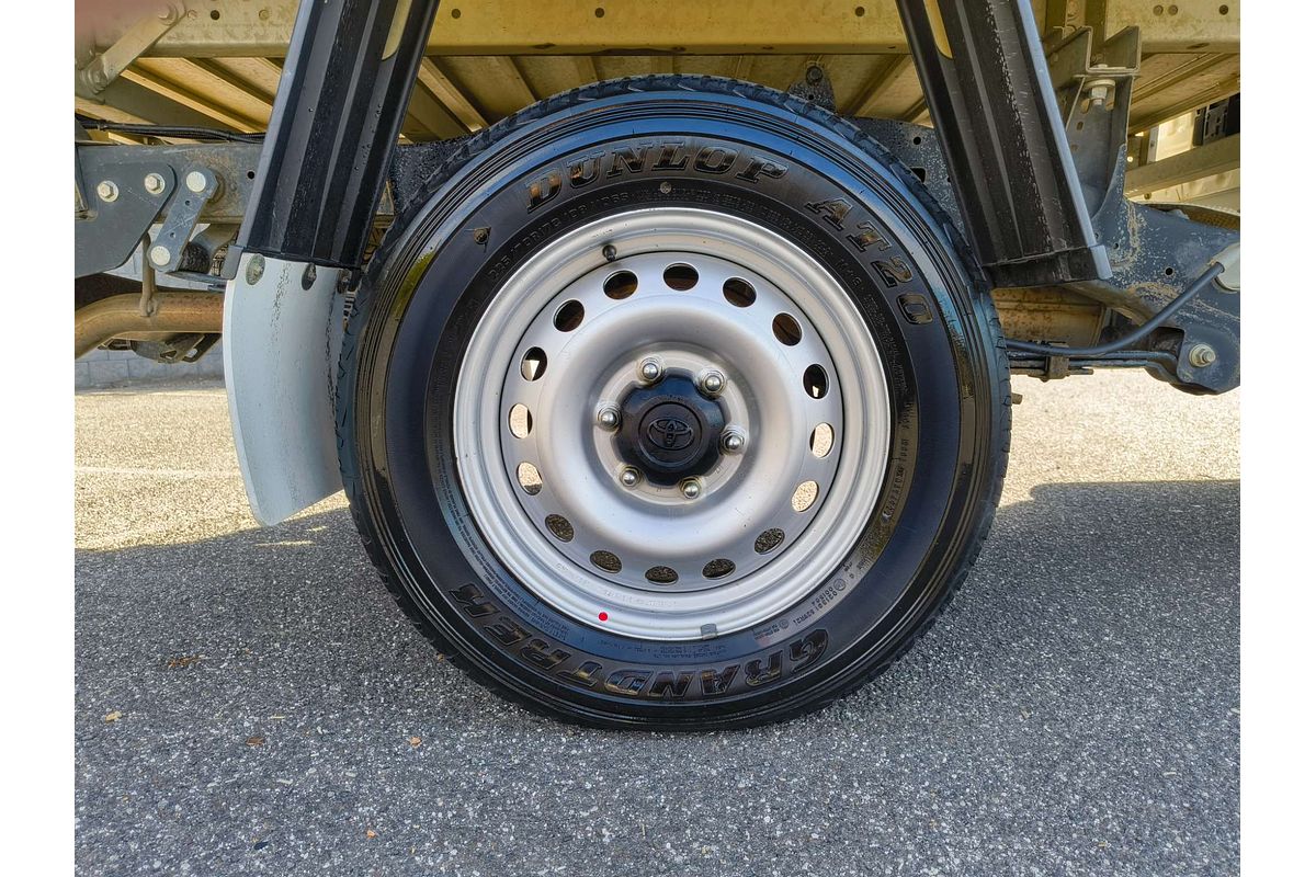 2019 Toyota Hilux SR GUN126R 4X4