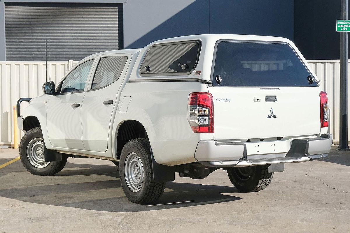 2021 Mitsubishi Triton GLX MR 4X4